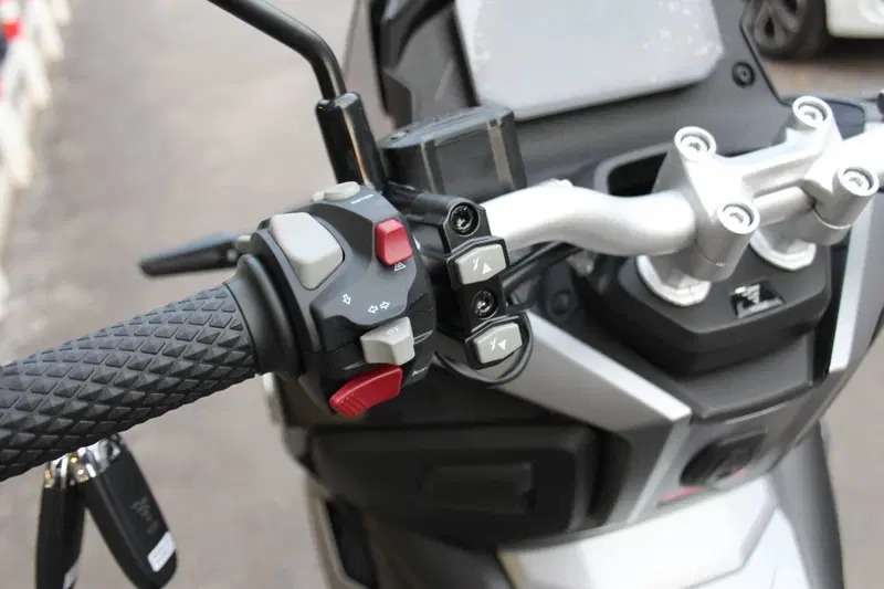 Voge Sfida SR1 ADV (2023 - 26) (10)