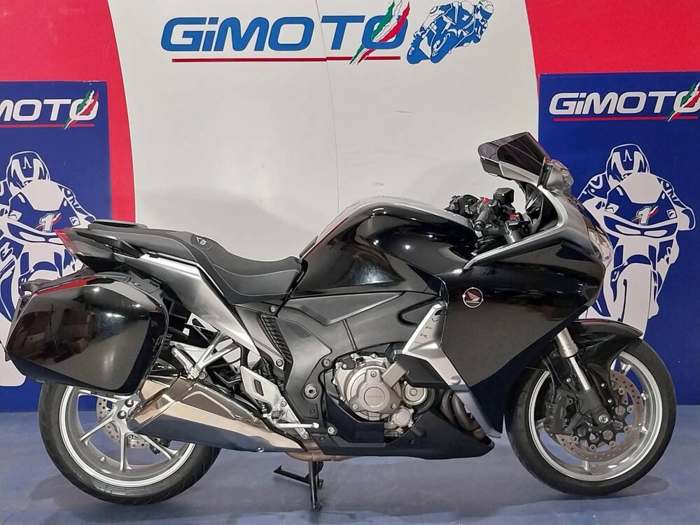 Honda VFR 1200 F DCT ABS (2010 - 16)