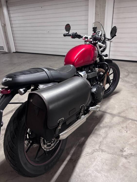 Triumph Street Twin 900 (2016) (3)