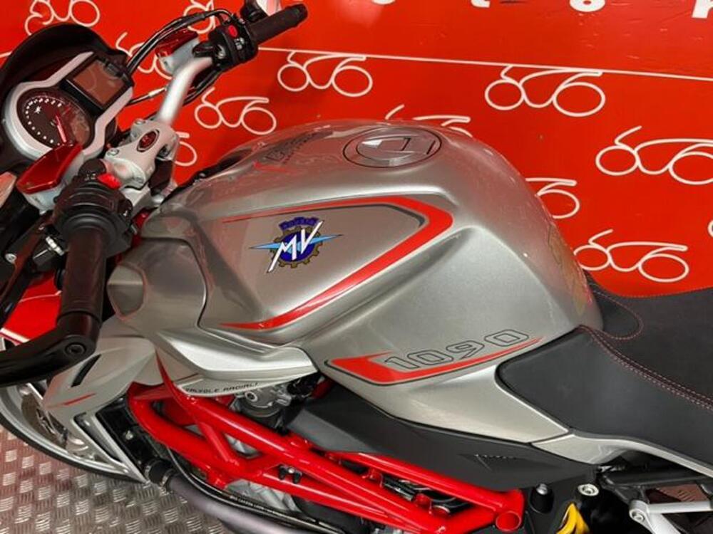 MV Agusta Brutale 1090 (2012 - 15) (2)