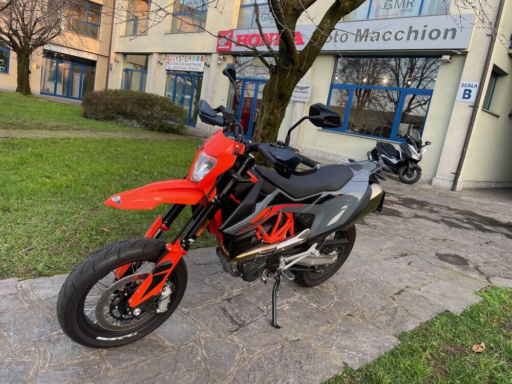 KTM 690 SMC R (2023 - 25) (4)