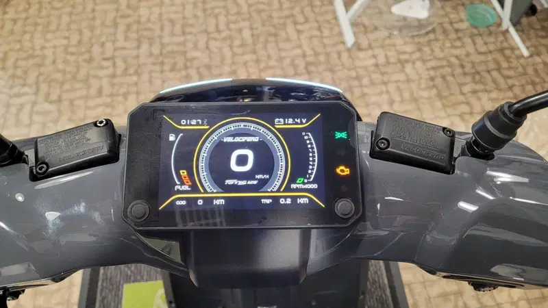 Velocifero Tennis 125 (2025 - 26) (5)