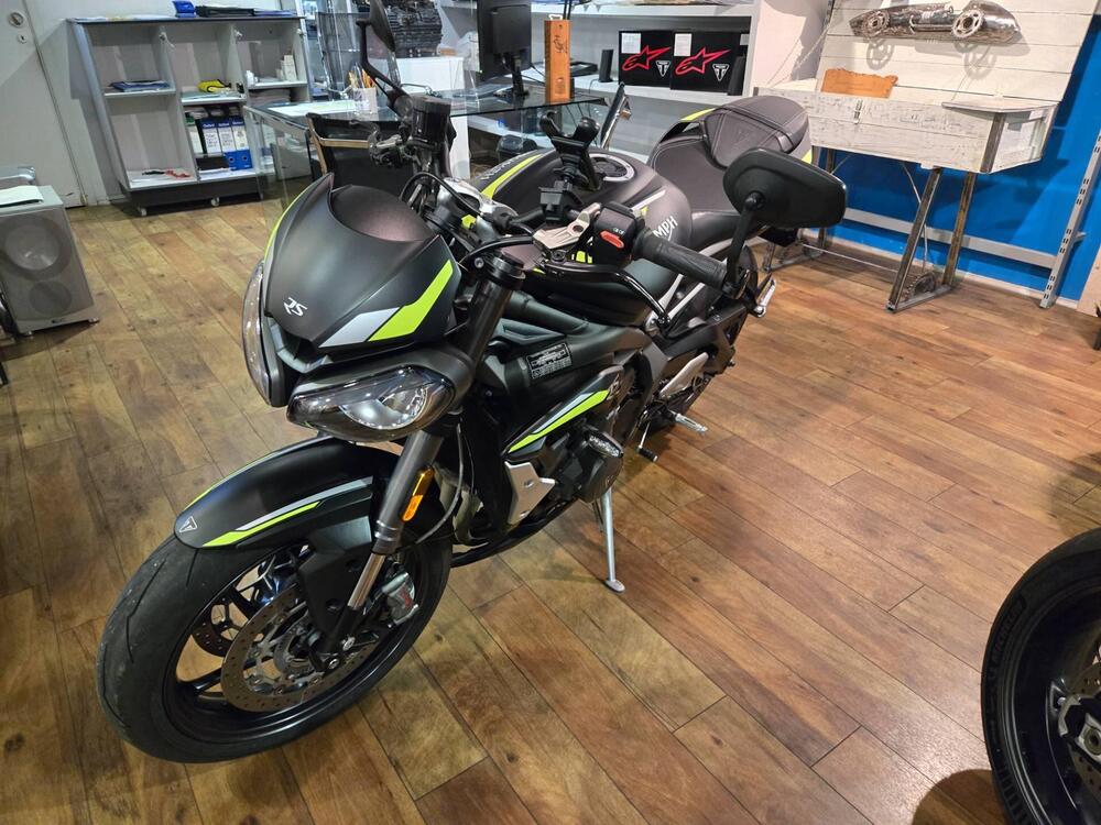 Triumph Street Triple RS (2020 - 22) (2)