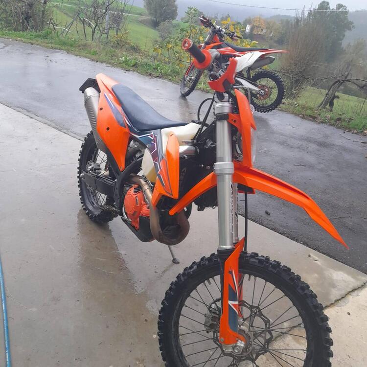 KTM 450 EXC-F (2022) (2)