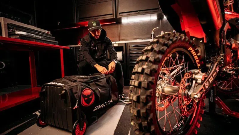 Tony Cairoli e 24MX annunciano una nuova partnership!