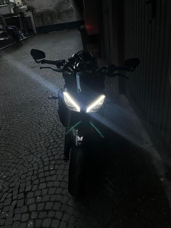 Triumph Street Triple RS (2020 - 22) (5)