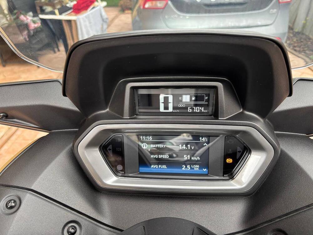 Yamaha X-Max 300 Tech Max (2021 - 24) (3)