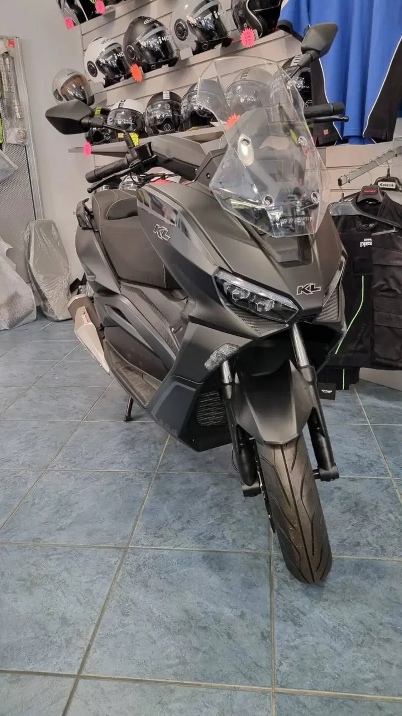 Kl Brera 300 (2022 - 25) (6)