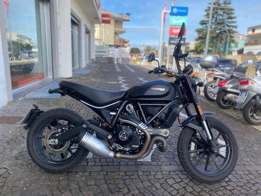 Ducati Scrambler 800 Icon Dark (2021 - 22)