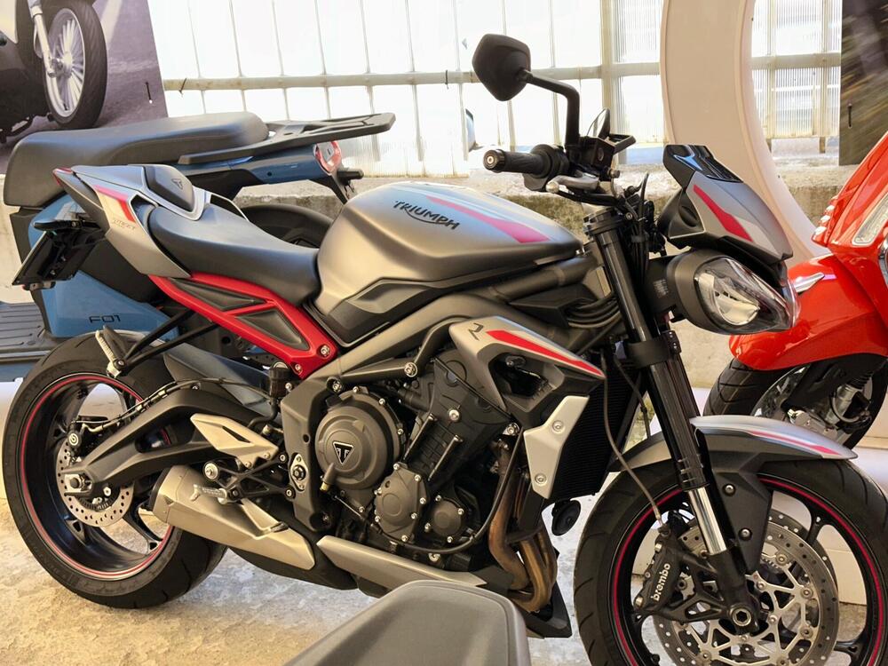 Triumph Street Triple R (2020 - 22) (5)