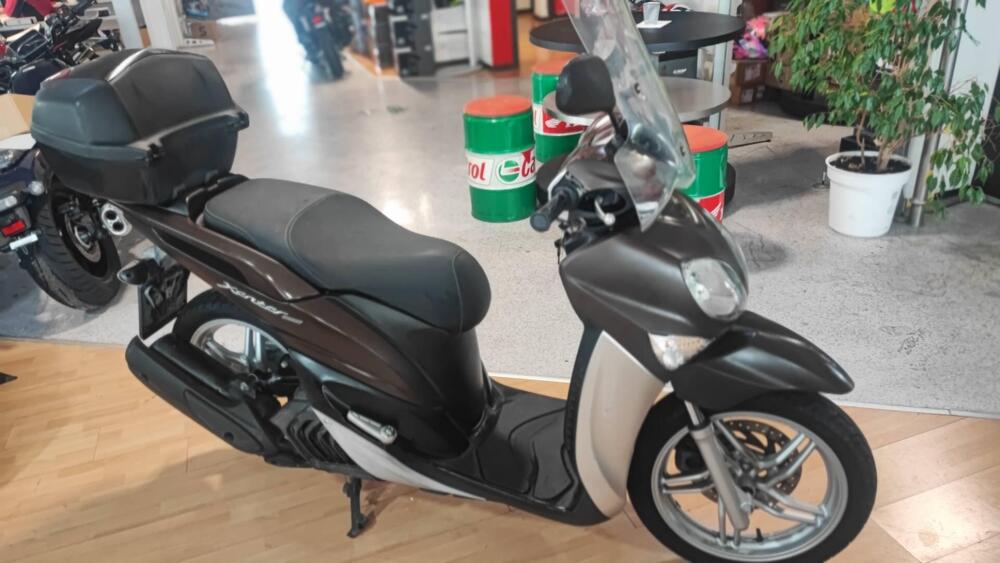 Yamaha Xenter 125 (2015 - 17) (2)