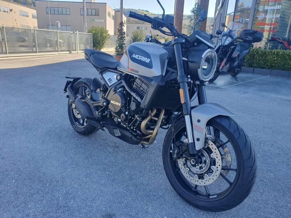 Moto Morini SEIEMMEZZO STR (2022 - 25) (3)