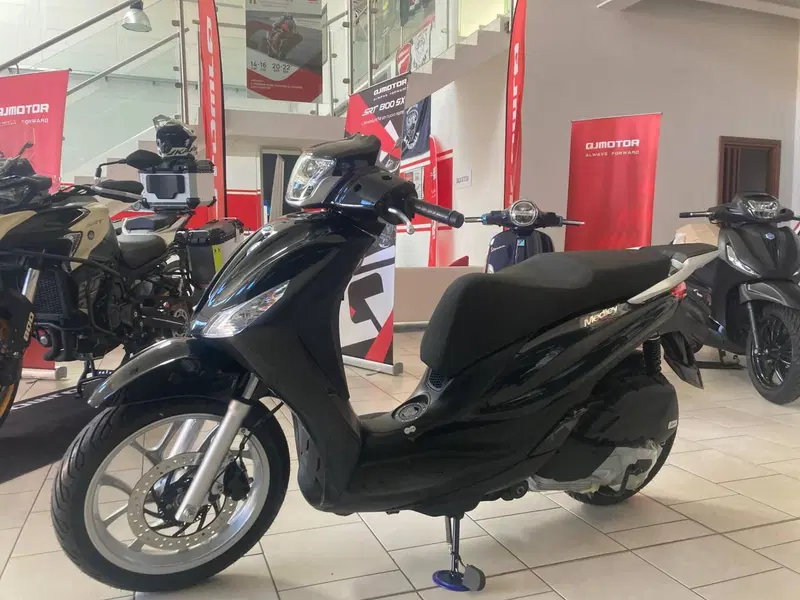 Piaggio Medley 125 S (2025 - 26) (4)