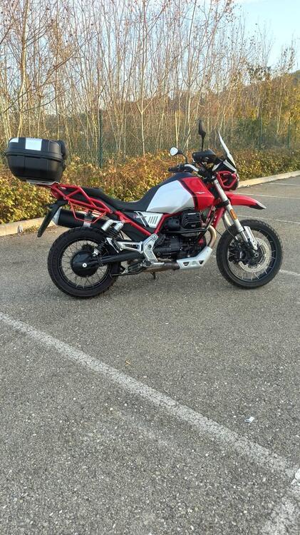Moto Guzzi V85 TT Evocative Graphics (2021 - 23)