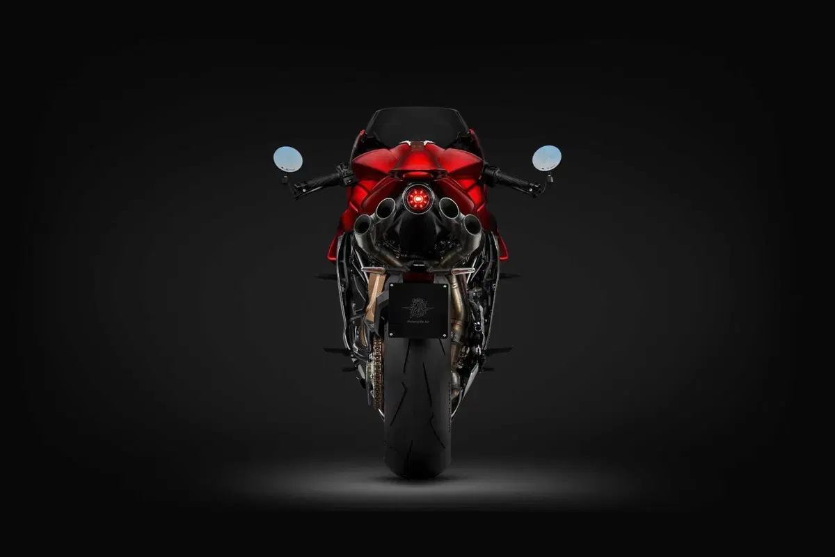 La MV Agusta Superveloce 1000 Serie Oro vince il Good Design Award (3)