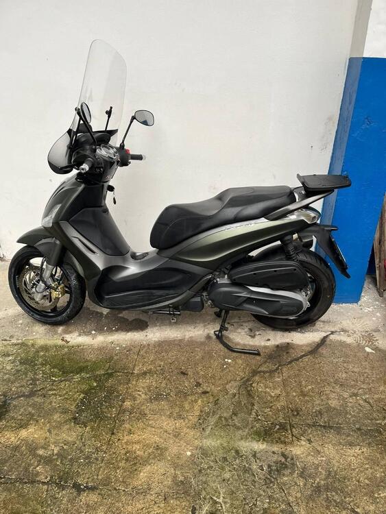 Piaggio Beverly 350 S ABS (2019 - 20) (4)