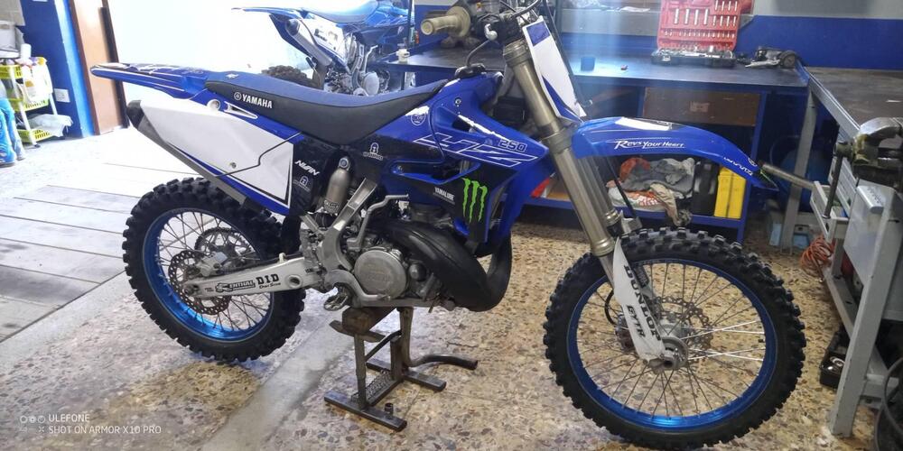 Yamaha YZ 250 (2018) (3)