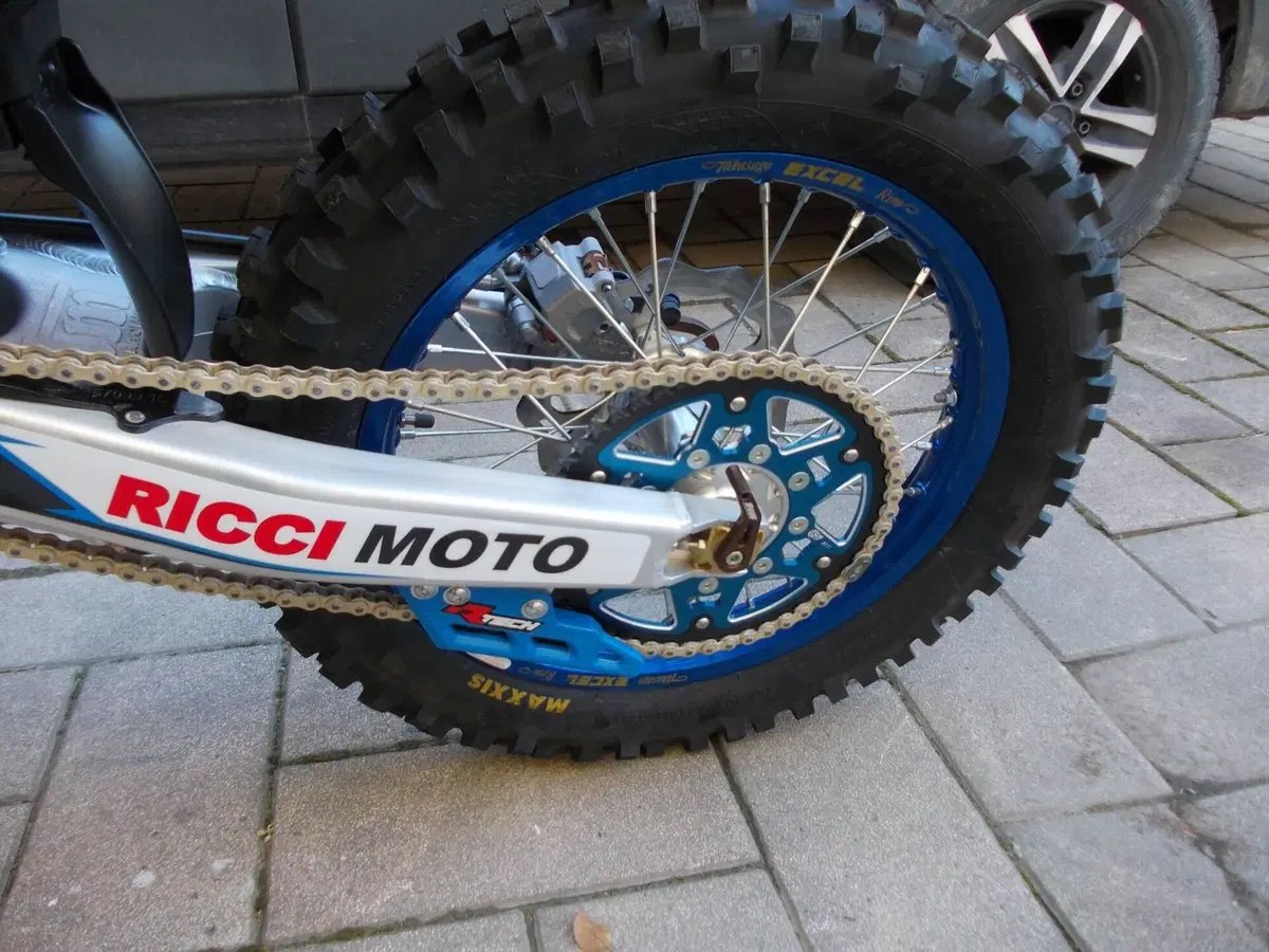 Tm Moto EN 125 ES Fi 2T (2026) (4)