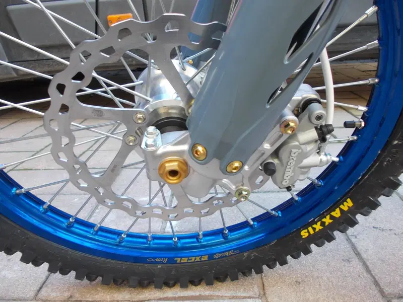 Tm Moto EN 125 ES Fi 2T (2026) (6)