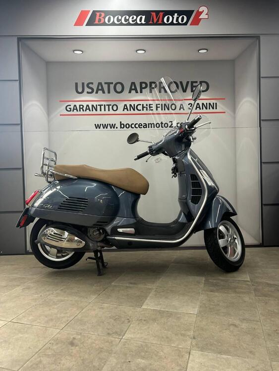 Vespa GTS 300 (2017 - 18)