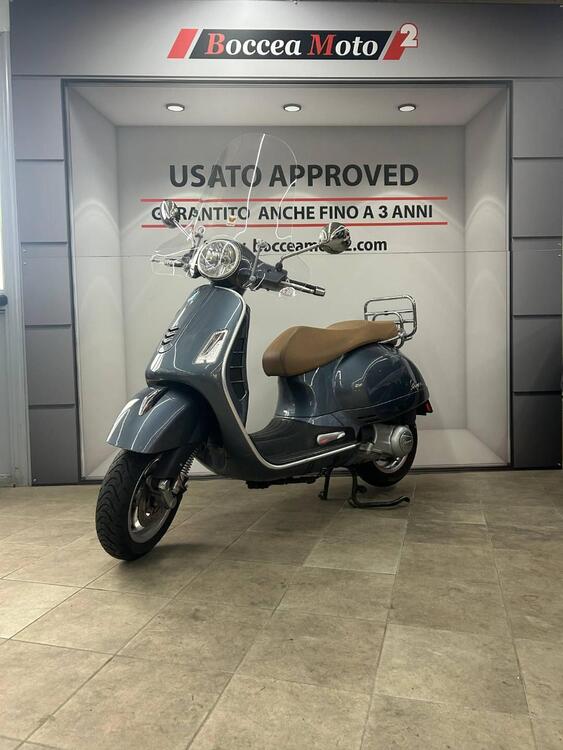 Vespa GTS 300 (2017 - 18) (3)