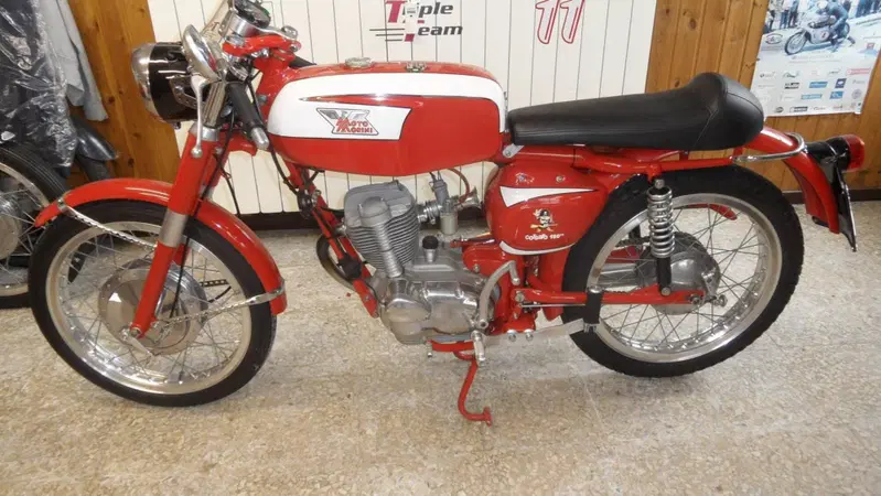 Moto Morini CORSARO 150 (3)