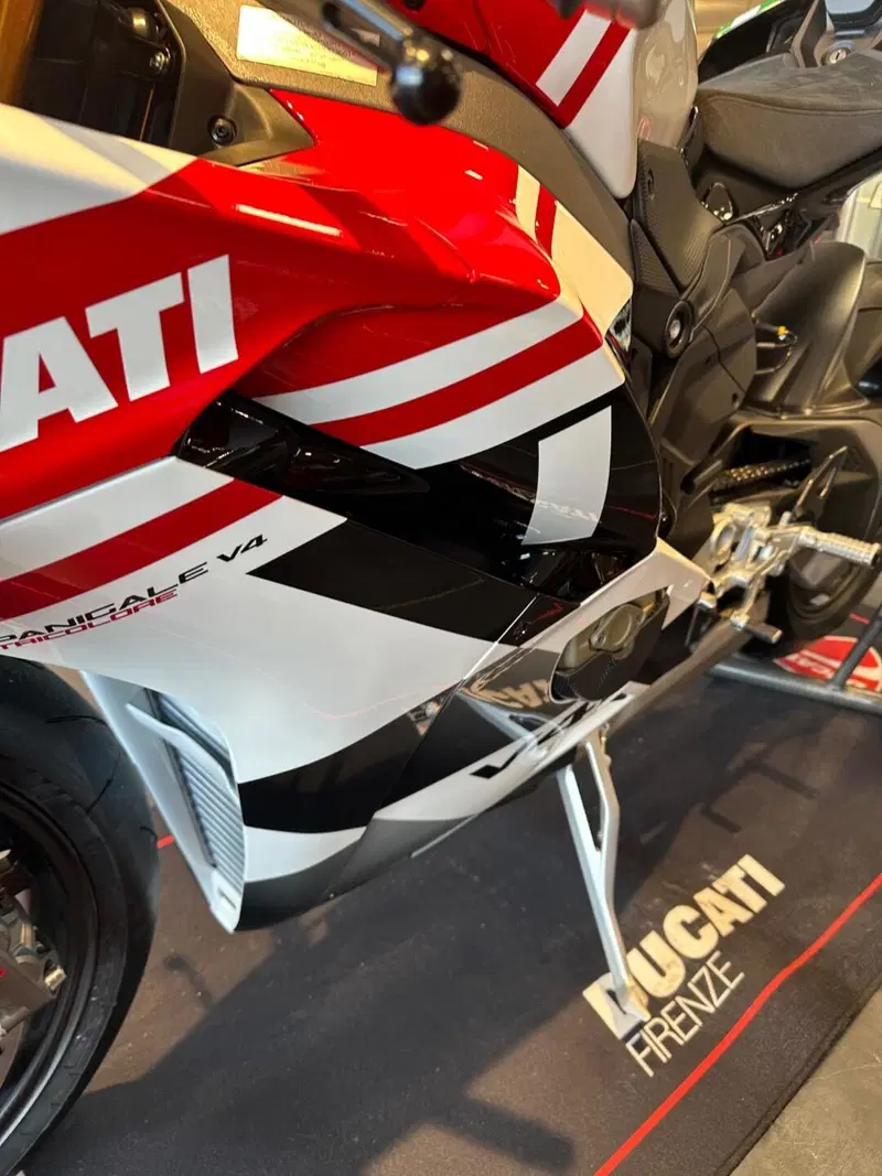 Ducati Panigale V4 S (2025 - 26) (4)