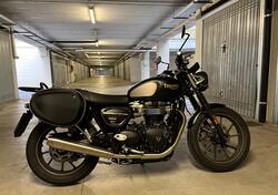 Triumph Street Twin 900 (2021 - 22) usata