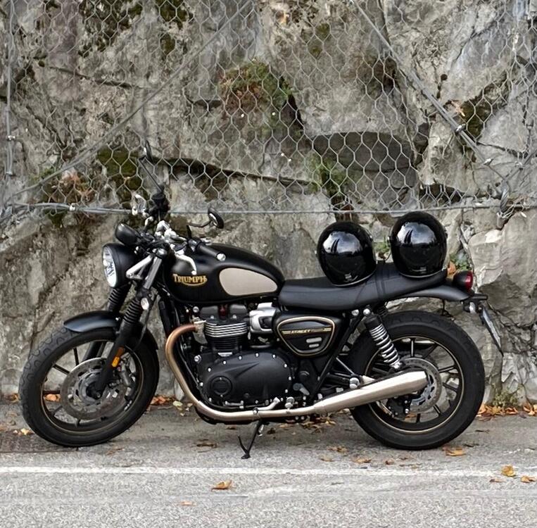 Triumph Street Twin 900 (2021 - 22) (2)