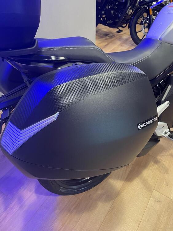 CFMOTO 650MT (2021 - 24) (4)