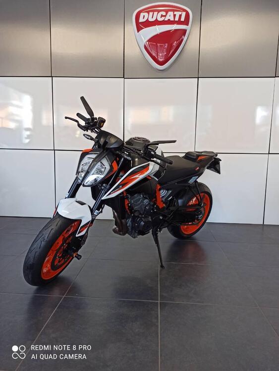 KTM 890 Duke R (2020) (5)