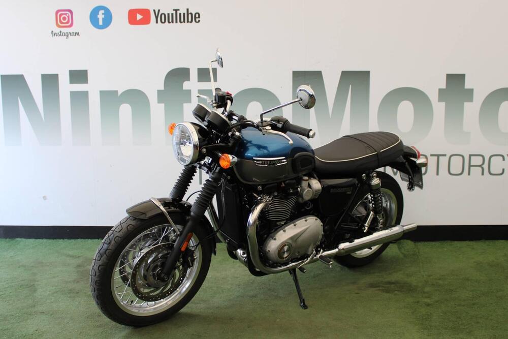 Triumph Bonneville T120 (2021 - 25) (3)