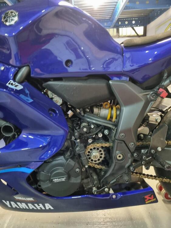 Yamaha YZF R7 (2021 - 25) (3)