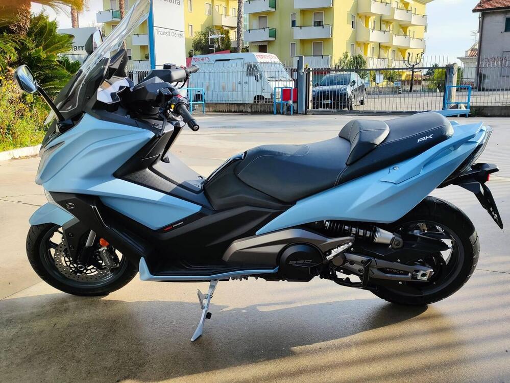 Kymco AK 550 ETS (2021 - 25) (2)