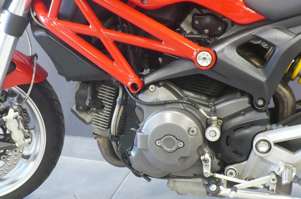 Ducati Monster 1100 (2009 -10) (5)