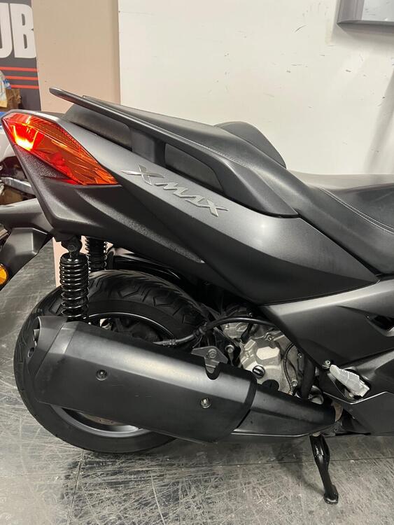 Yamaha X-Max 300 (2021 - 24) (5)