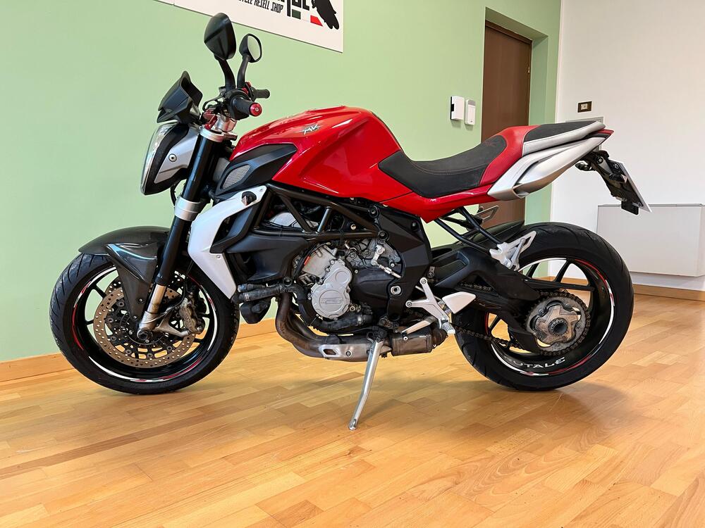 MV Agusta Brutale 675 (2011 - 15) (3)