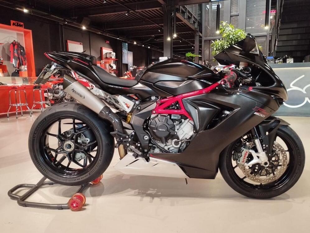 MV Agusta F3 800 EAS (2013 - 15)