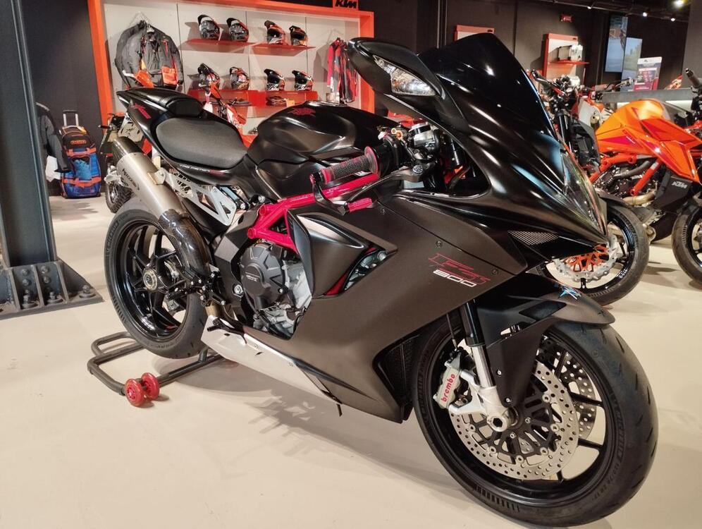 MV Agusta F3 800 EAS (2013 - 15) (4)