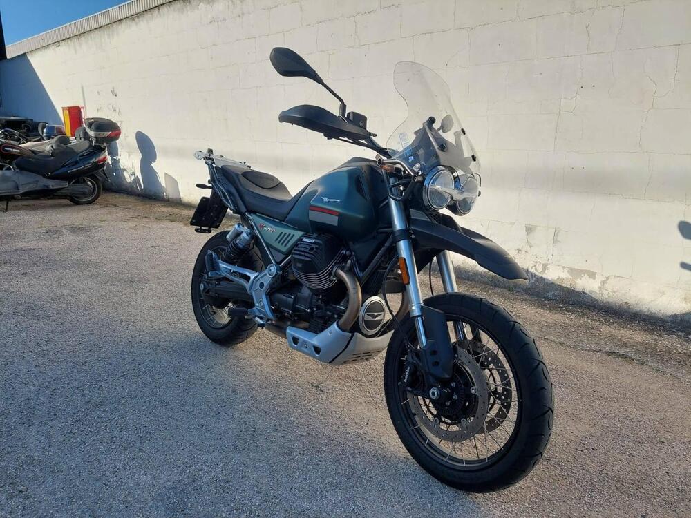 Moto Guzzi V85 TT (2021 - 23) (3)