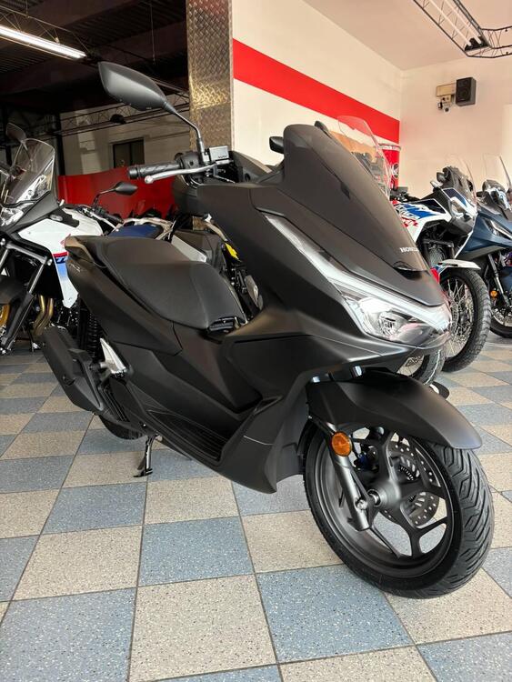 Honda PCX 125 (2025)