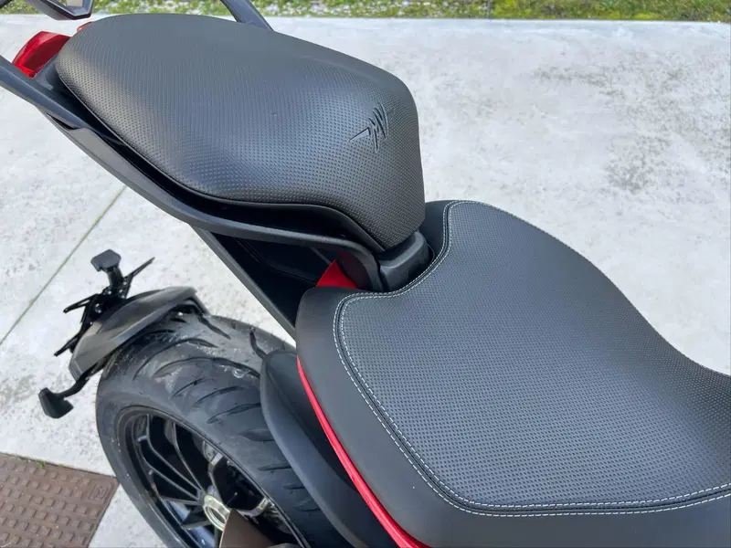 MV Agusta Turismo Veloce 800 R (2023 - 26) (3)