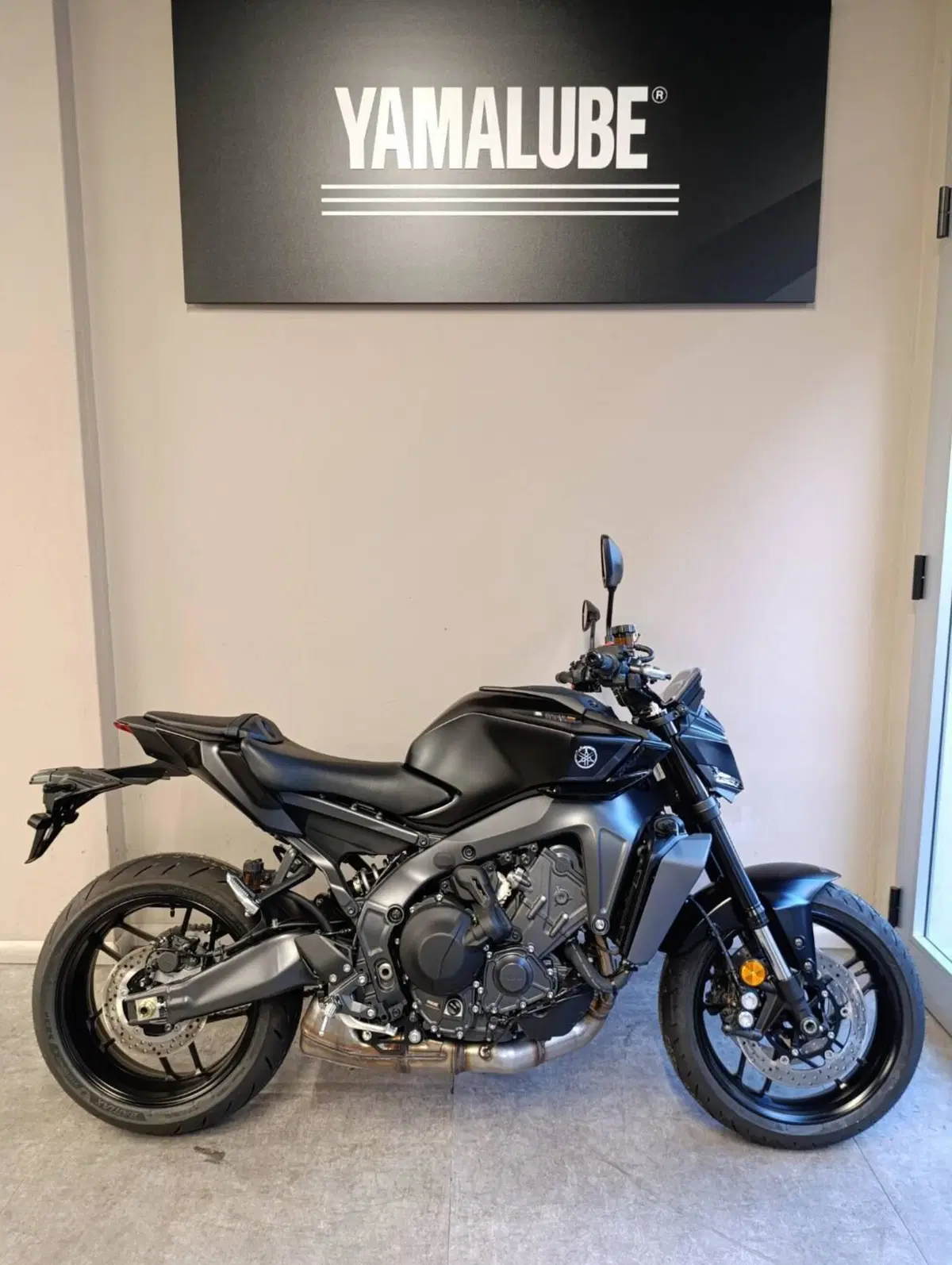 Yamaha MT-09 Y-AMT (2024 - 26)