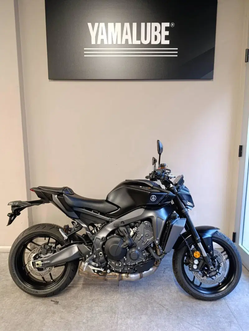 Yamaha MT-09 Y-AMT (2024 - 26)