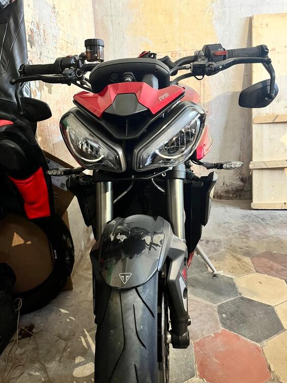 Triumph Street Triple 765 RS (2023 - 25) (4)