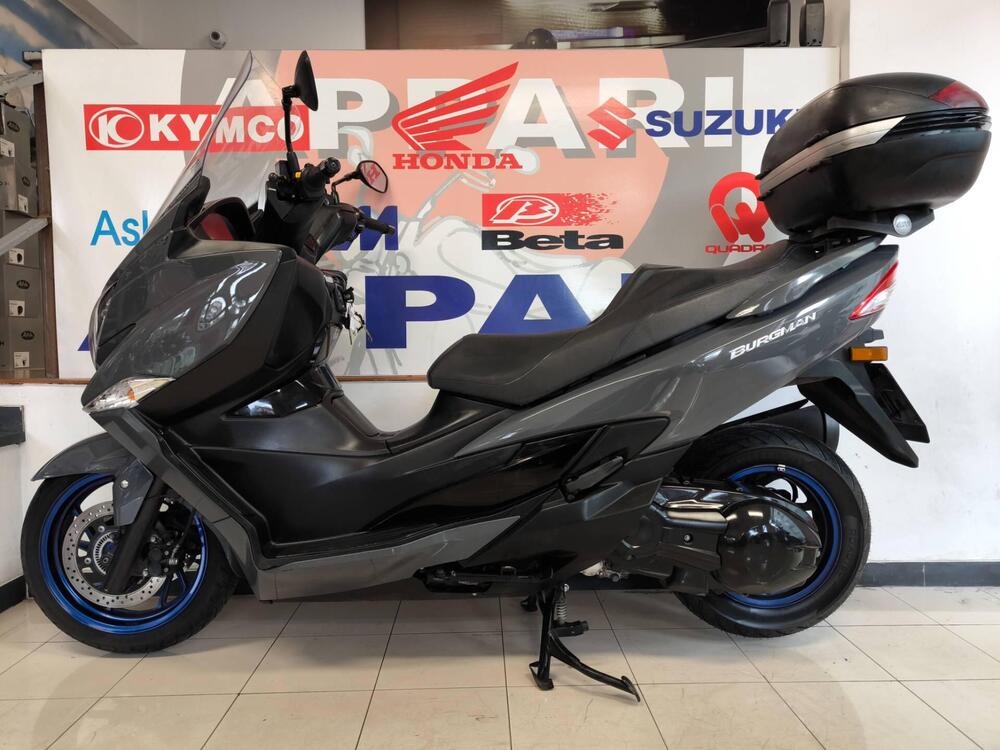 Suzuki Burgman 400 (2022 - 25) (2)