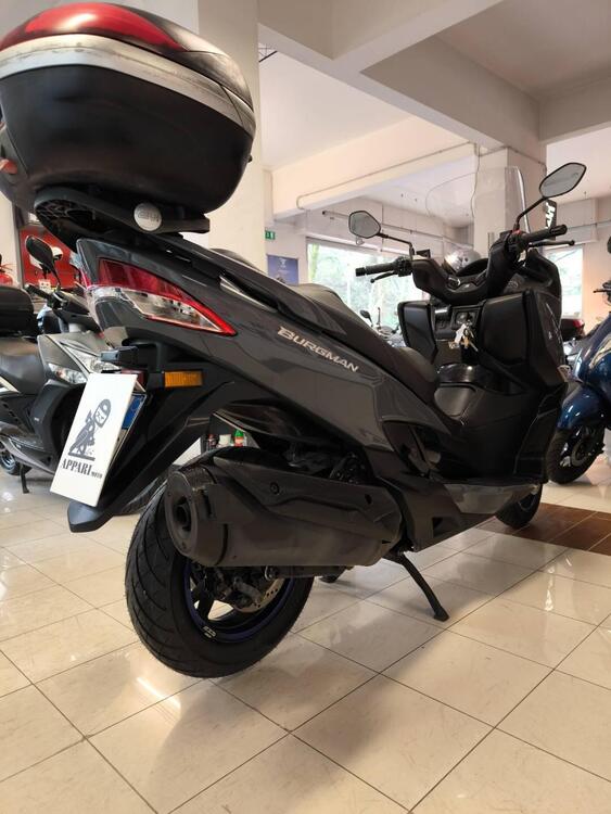 Suzuki Burgman 400 (2022 - 25) (5)