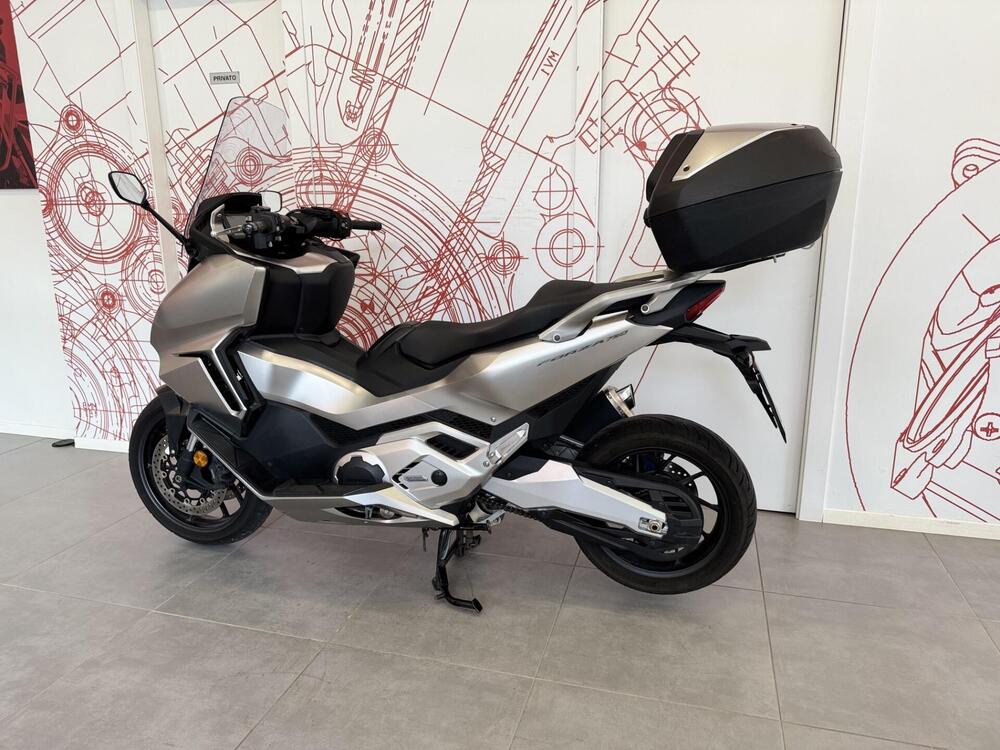 Honda Forza 750 DCT Urban (2021 - 24) (5)