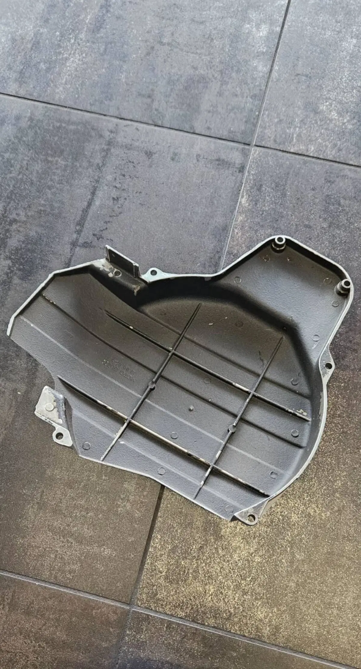 CARTER VOLANO MOTO GUZZI NUOVO FALCONE 10.00.02.01 (2)