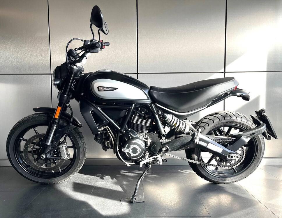 Ducati Scrambler 800 Icon Dark (2020) (4)